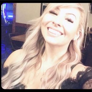 Meet your Posher, Kayla